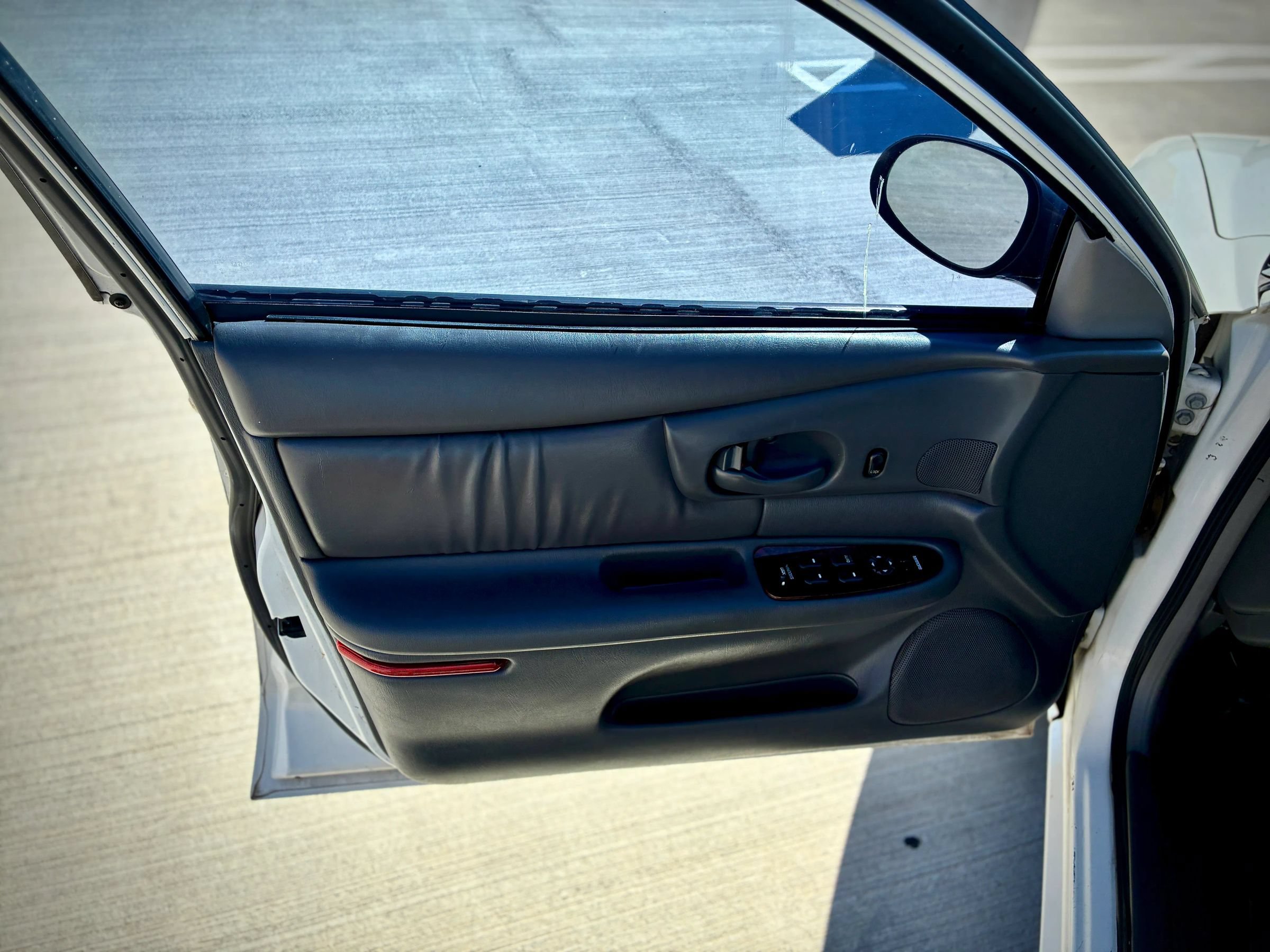 Used 2003 Buick Century Custom FWD image 26