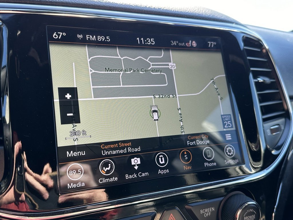 Used 2021 Jeep Grand Cherokee Limited w/ Trailer Tow Group IV image 32