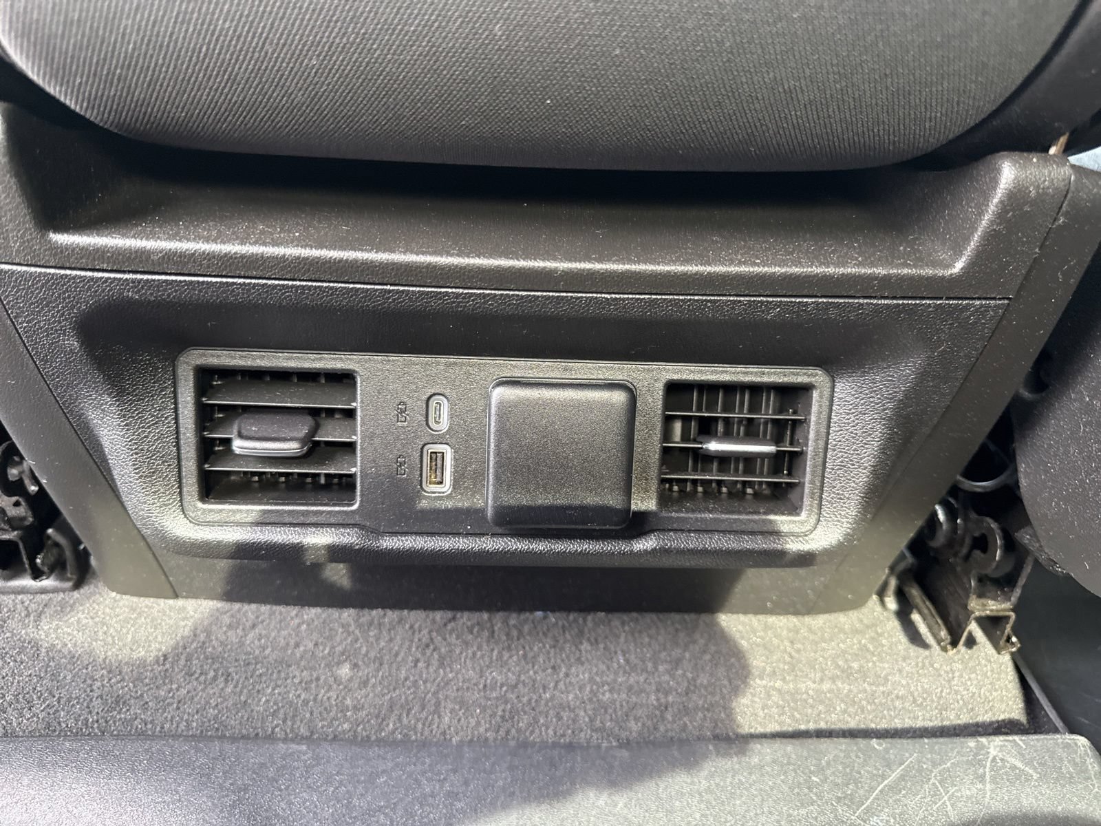 Used 2024 Chevrolet Silverado 1500 LT AWD/4WD image 17