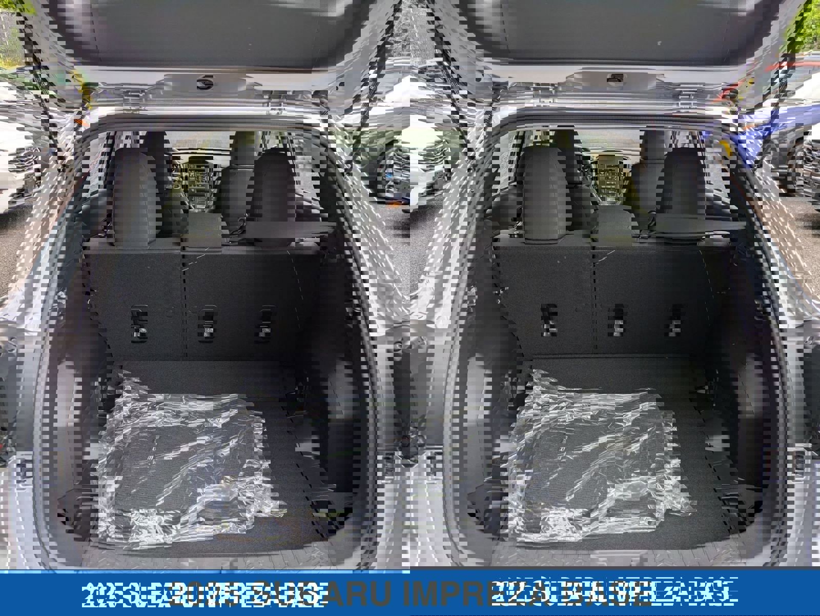 Certified 2025 Subaru Impreza 2.0i image 17