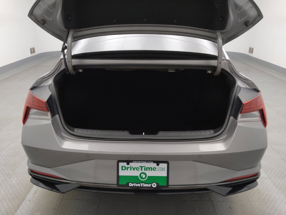 Used 2021 Hyundai Elantra Limited FWD image 29