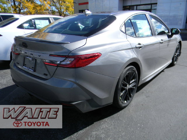 New 2026 Toyota Camry SE FWD image 2