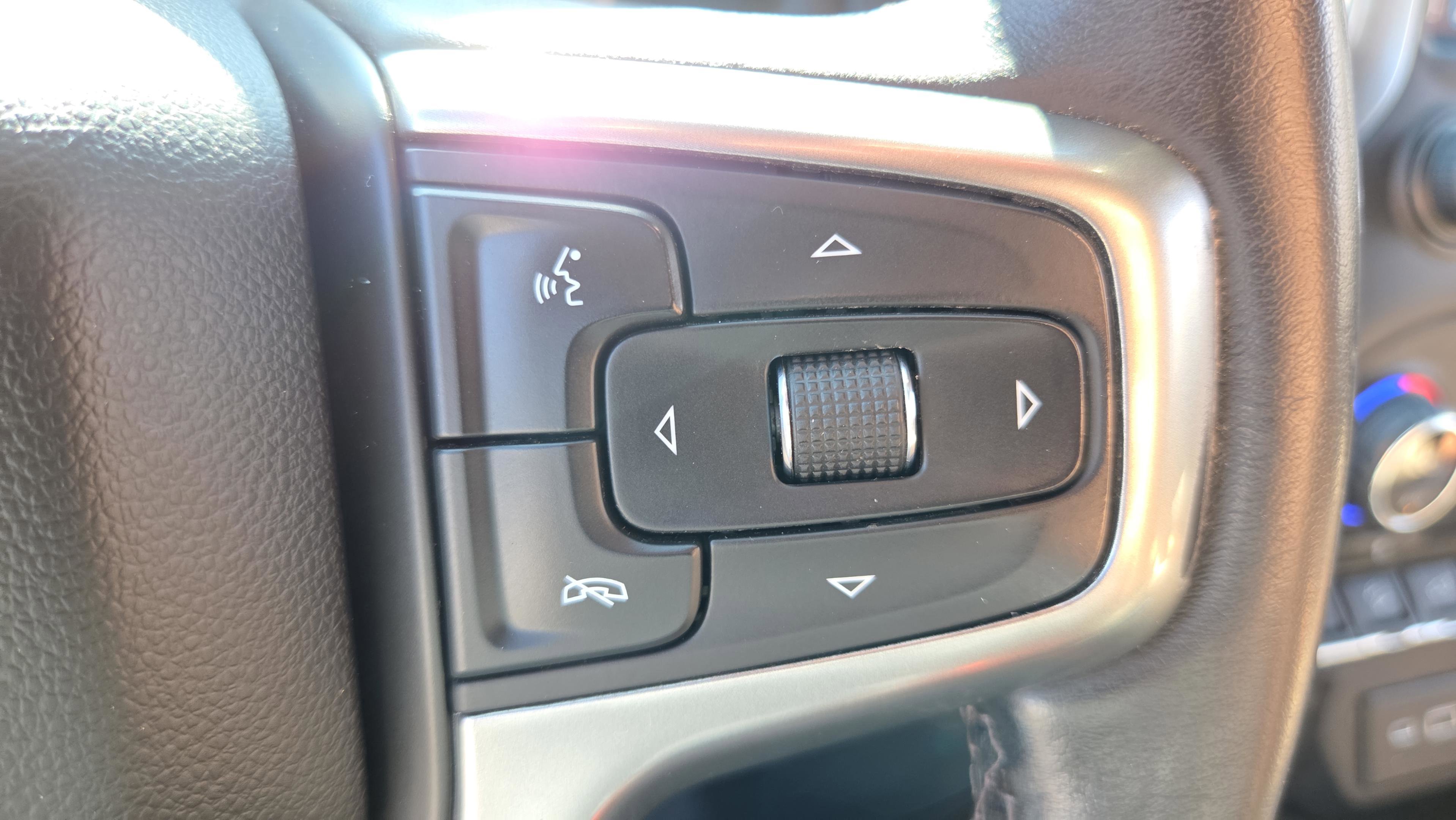 Used 2021 Chevrolet Silverado 1500 LT Trail Boss w/ Bed Protection Package image 24