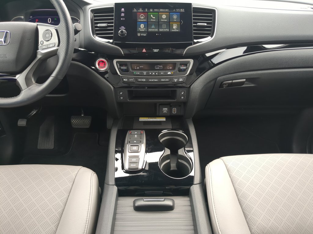 Used 2023 Honda Passport Elite image 16