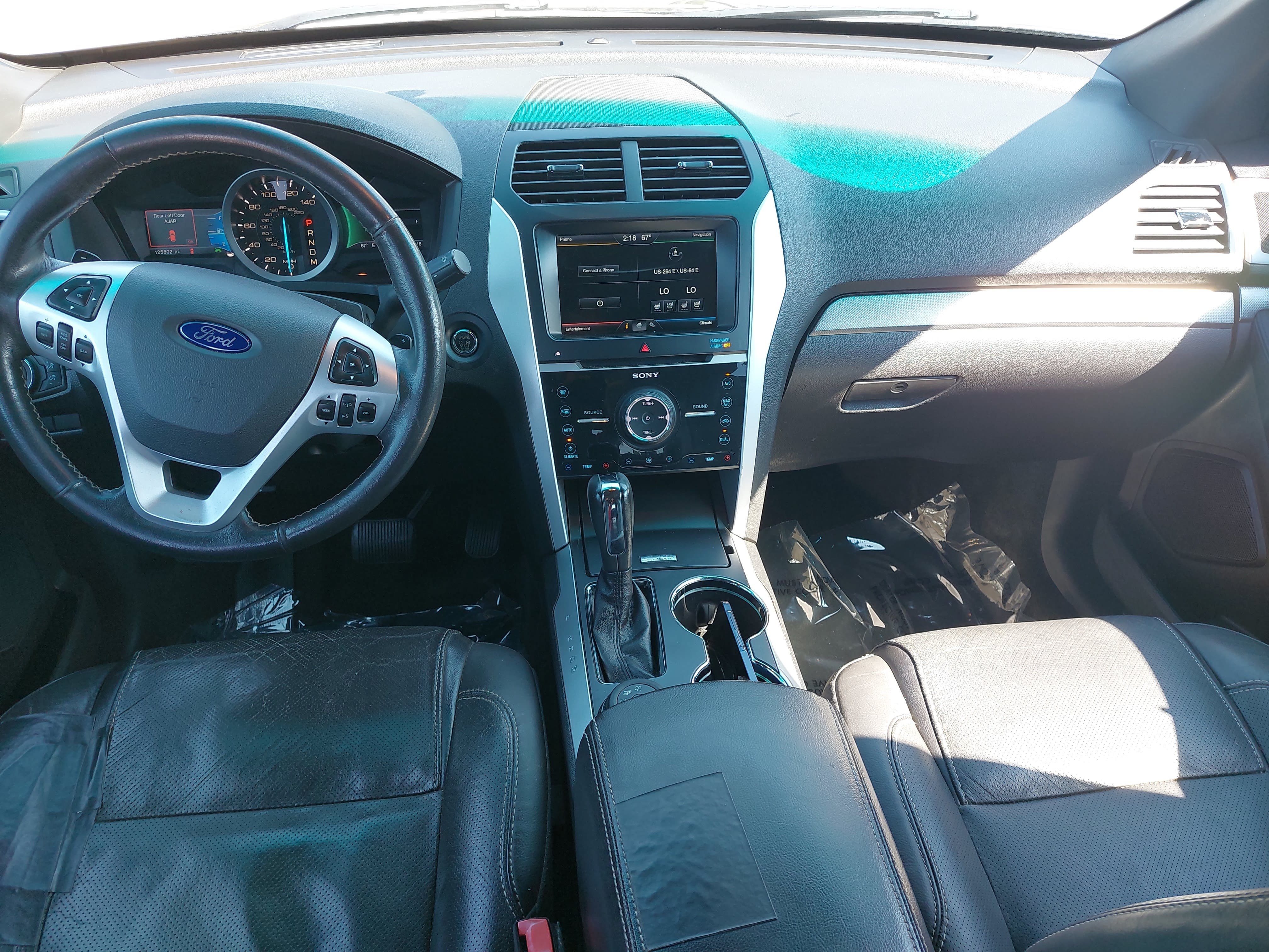 Used 2014 Ford Explorer Sport w/ Equipment Group 401A AWD/4WD image 9