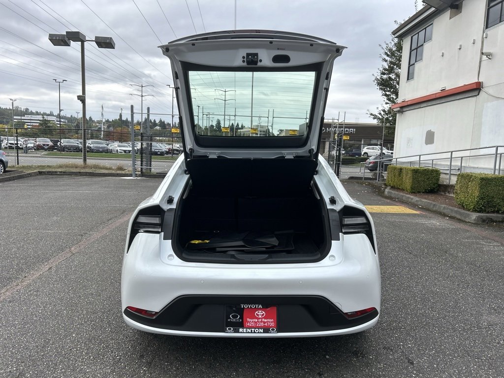 New 2026 Toyota Prius Plug-In Hybrid image 24