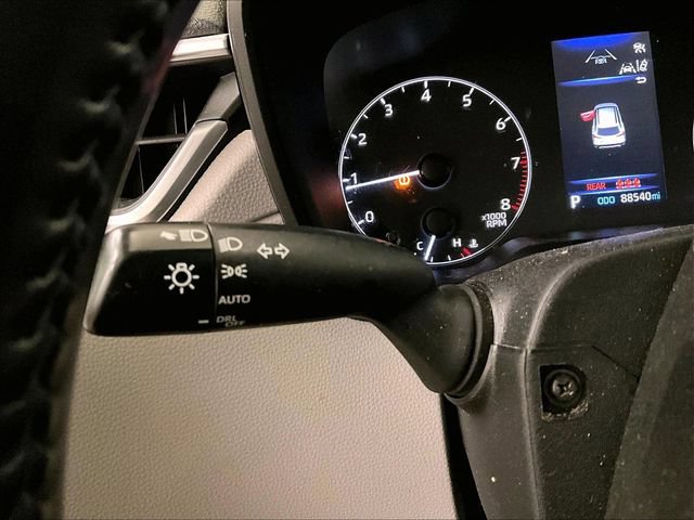 Used 2023 Toyota Corolla Cross LE w/ Moonroof Package FWD image 32