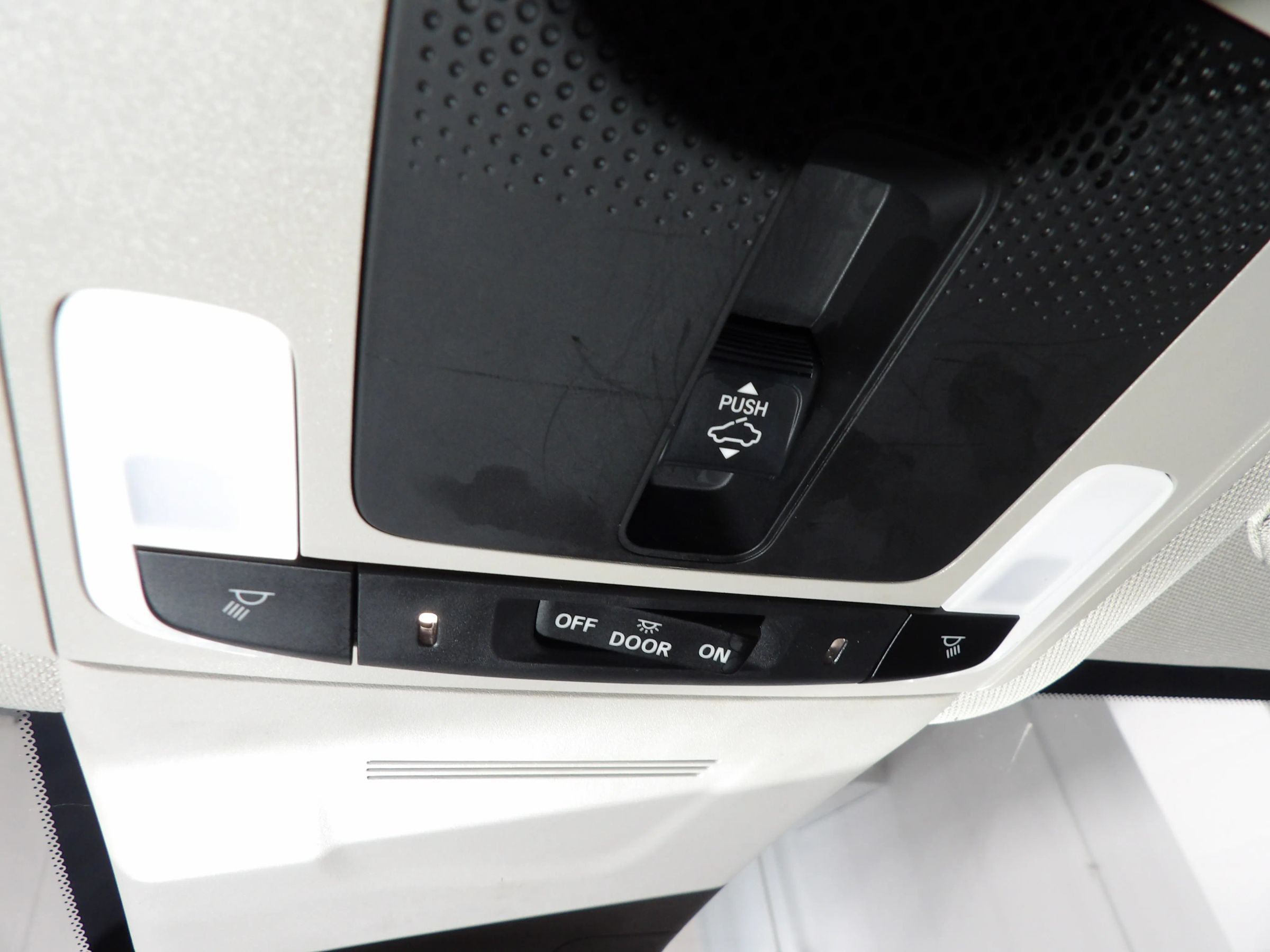 Used 2025 Honda CR-V EX image 22