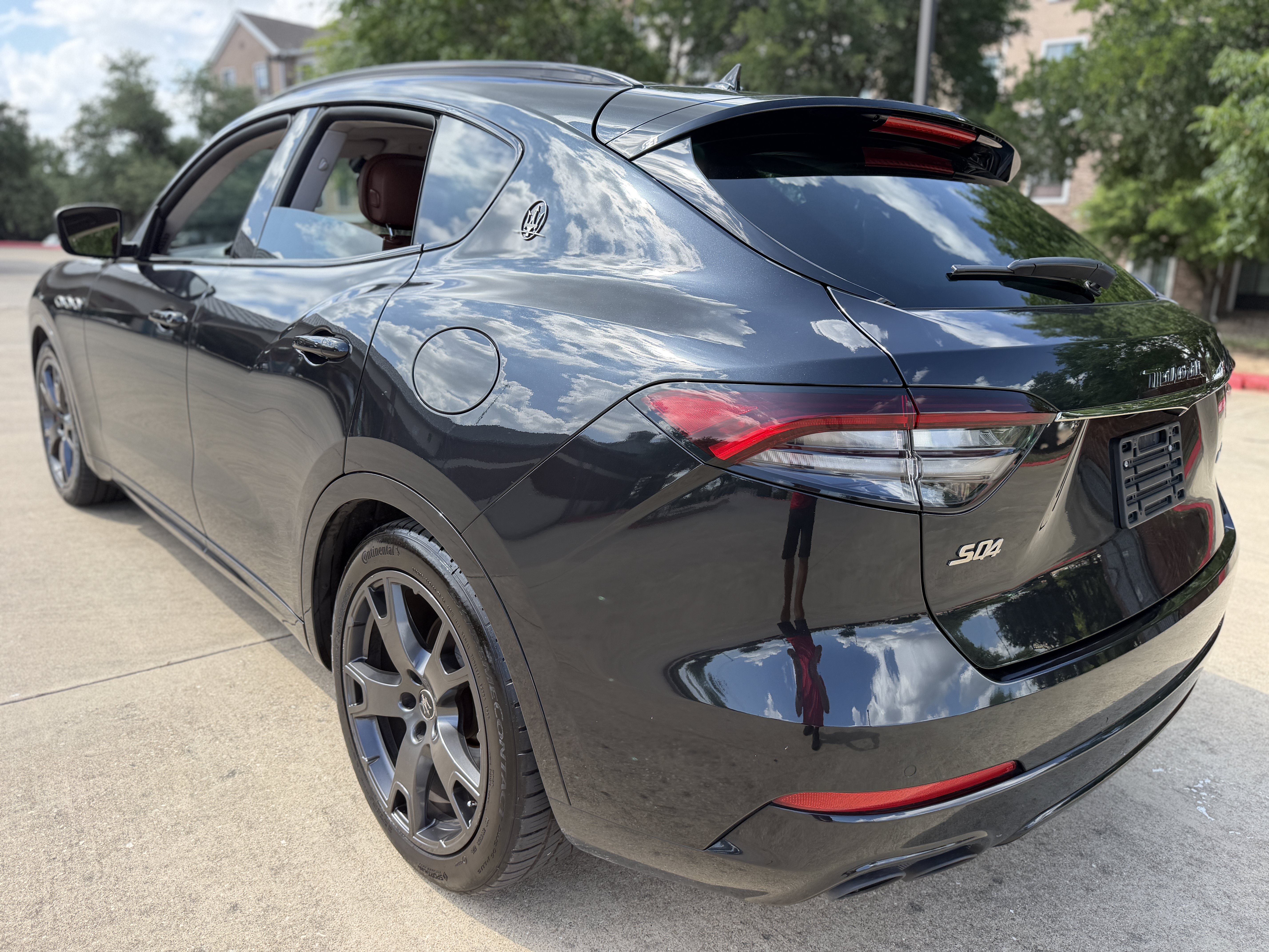 Used 2021 Maserati Levante S AWD/4WD image 5