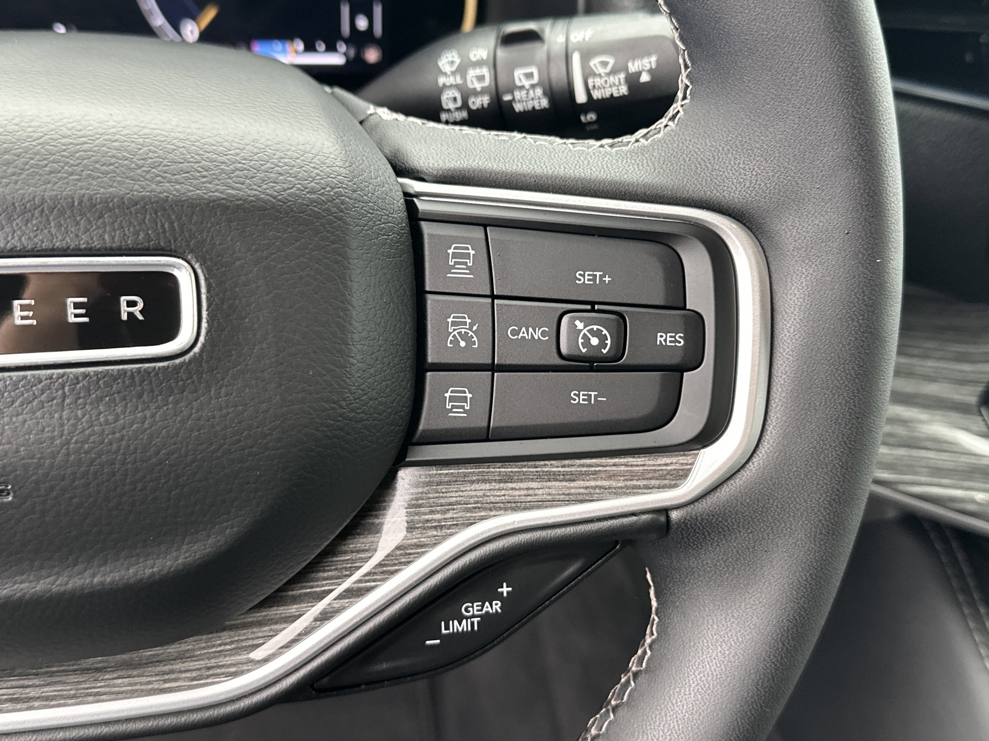 Used 2022 Jeep Wagoneer Series II image 19