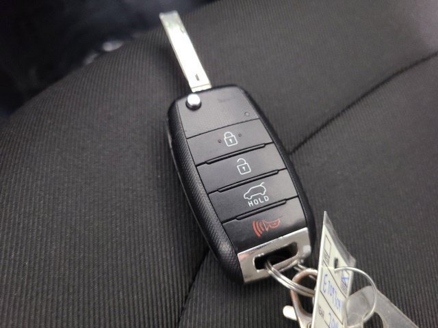 Used 2014 Kia Soul + FWD image 29