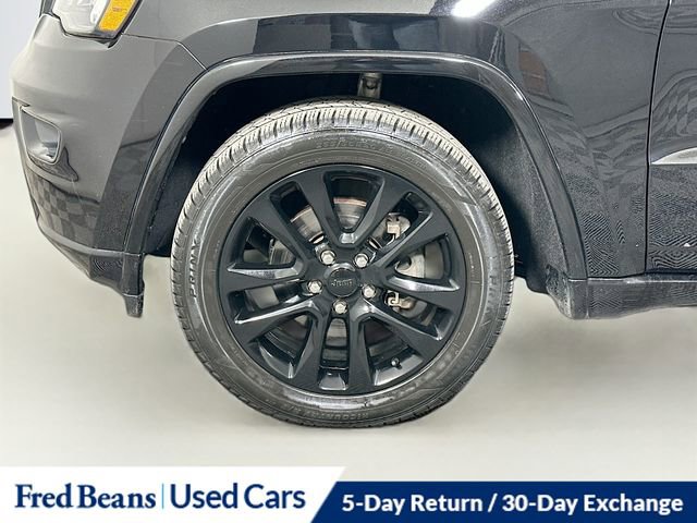 Used 2020 Jeep Grand Cherokee Altitude image 34