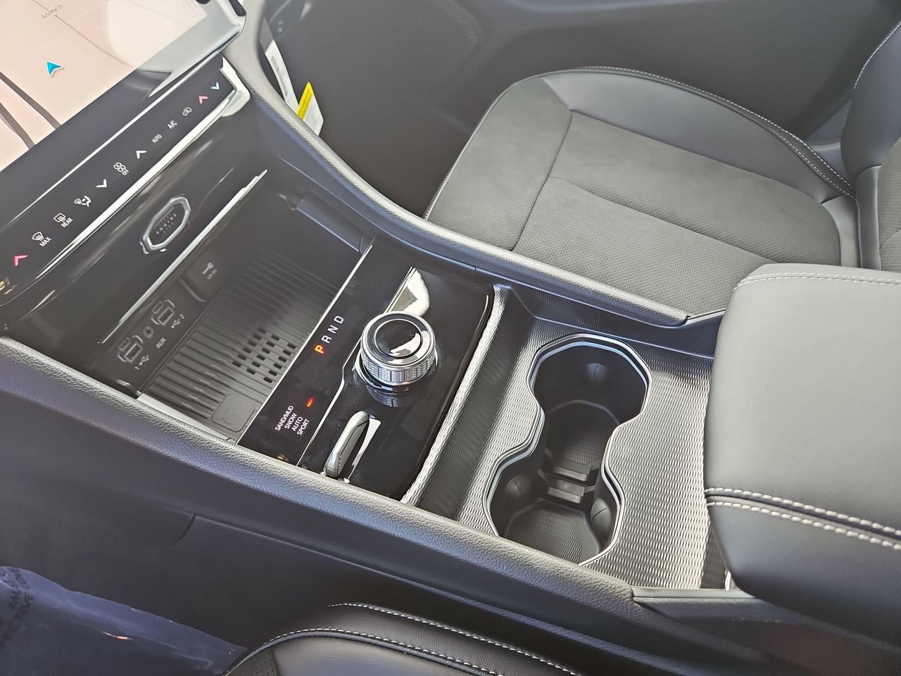 New 2026 Jeep Grand Cherokee Altitude AWD/4WD image 30