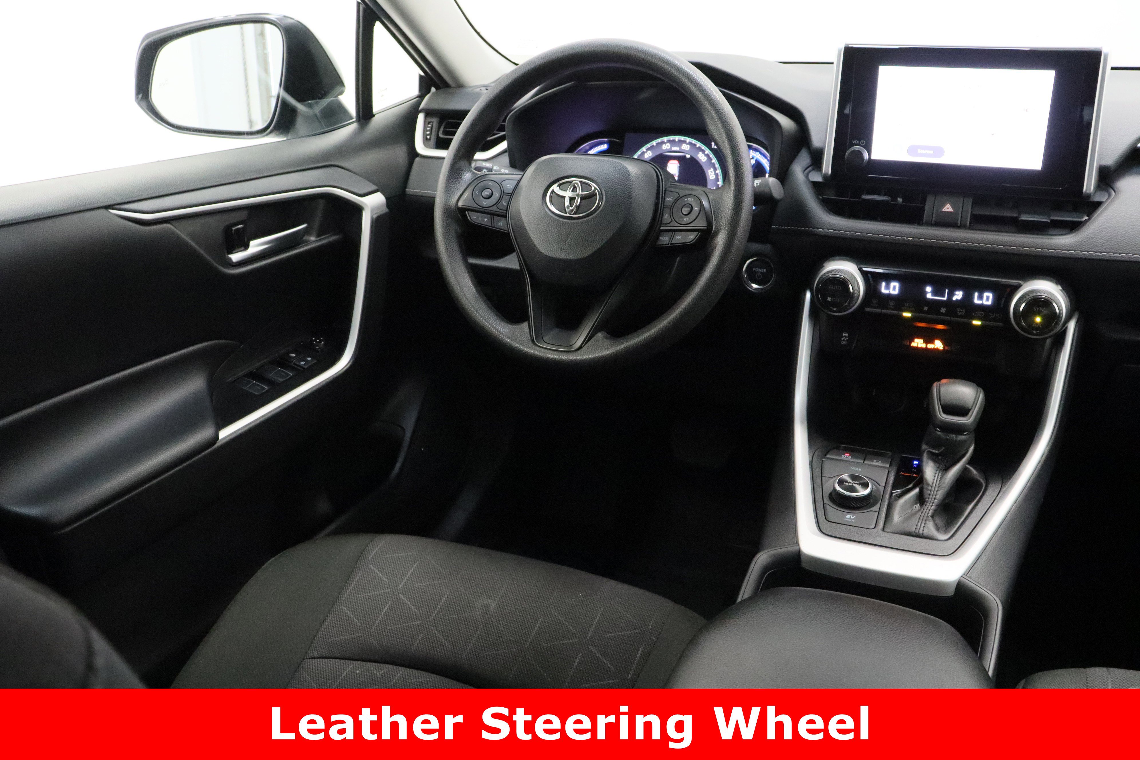 Certified 2025 Toyota RAV4 XLE image 31