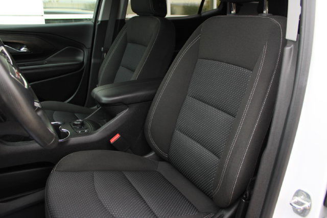 Used 2023 GMC Terrain SLE w/ Driver Convenience Package AWD/4WD image 17