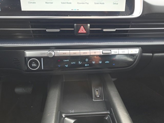 Certified 2024 Hyundai Ioniq 6 SE image 17