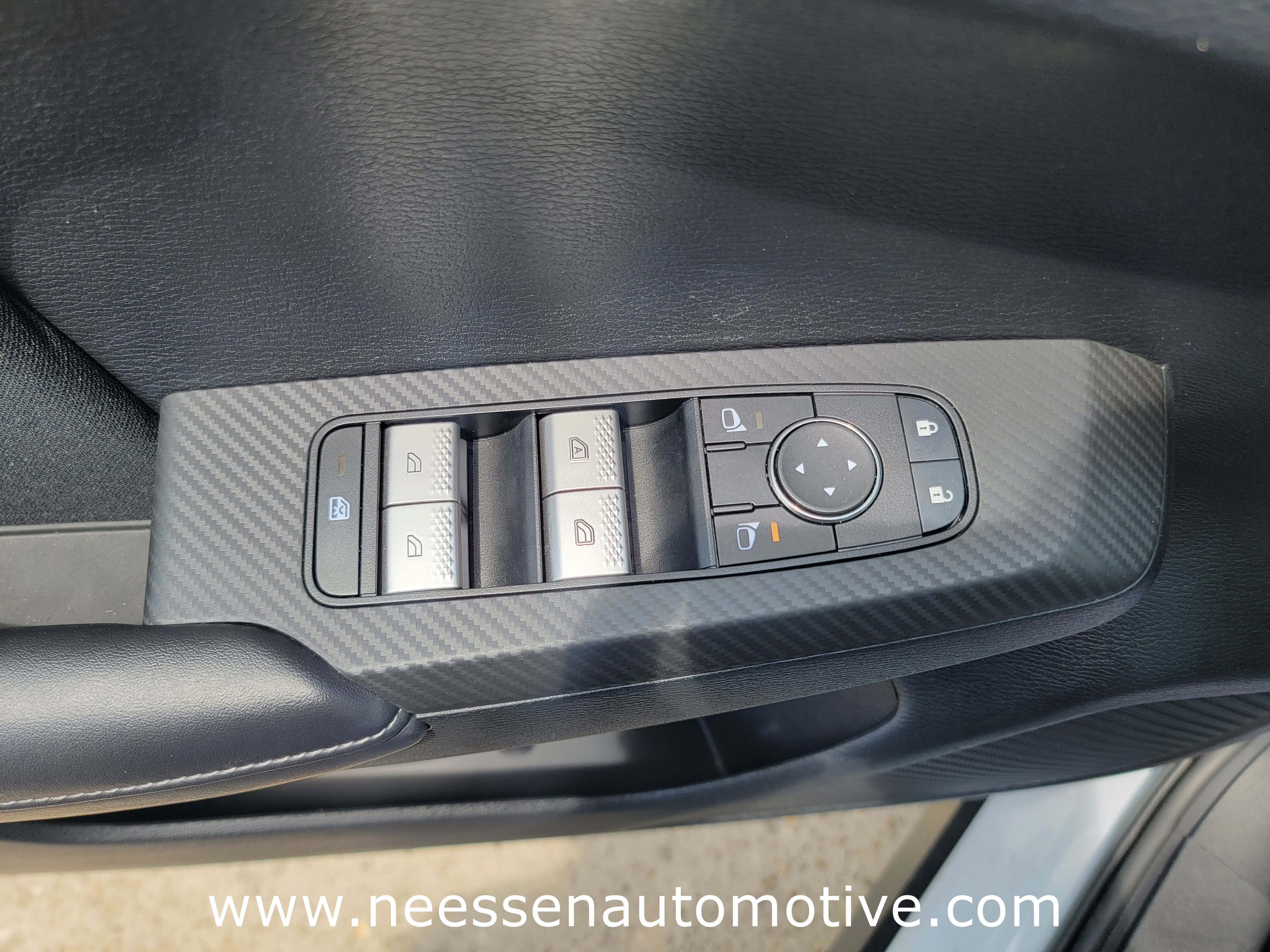 Used 2024 Mitsubishi Outlander ES image 15