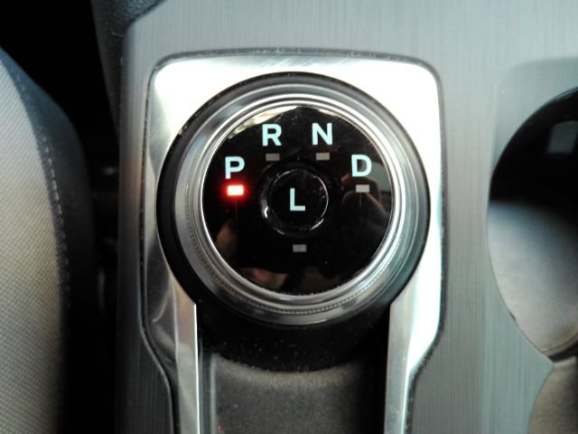 Used 2020 Ford Escape SE FWD image 40