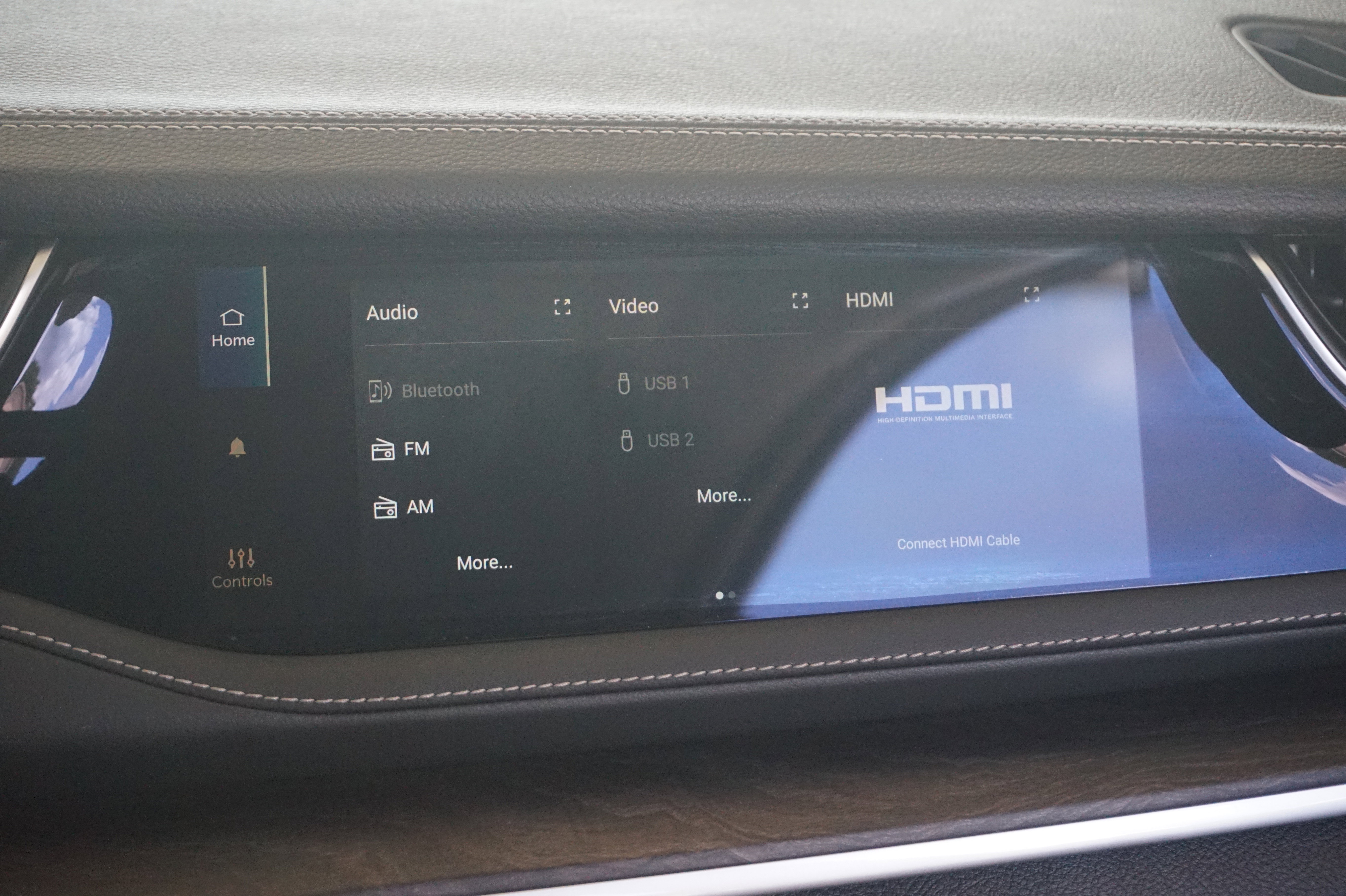 Used 2023 Jeep Grand Cherokee 4WD 4xe w/ Luxury Tech Group II image 33