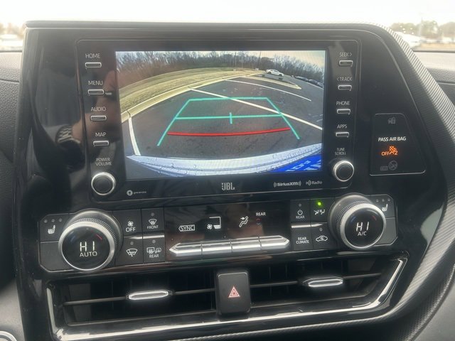 Used 2021 Toyota Highlander XSE image 21