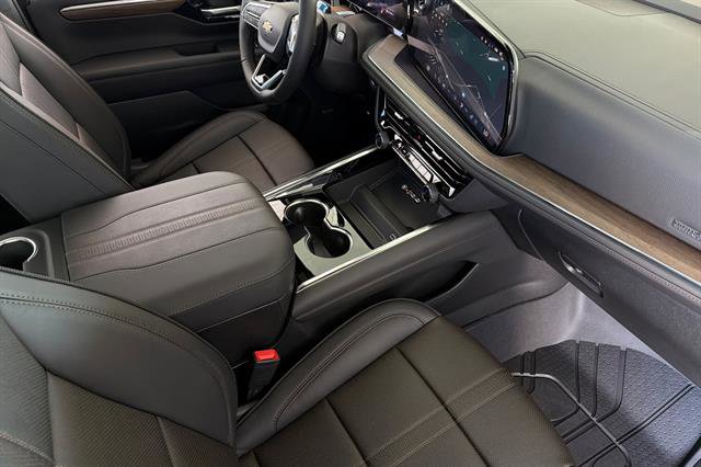 New 2026 Chevrolet Suburban High Country AWD/4WD image 19