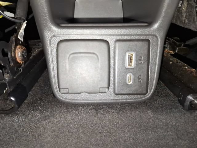 Used 2024 Chevrolet TrailBlazer RS w/ Convenience Package FWD image 11