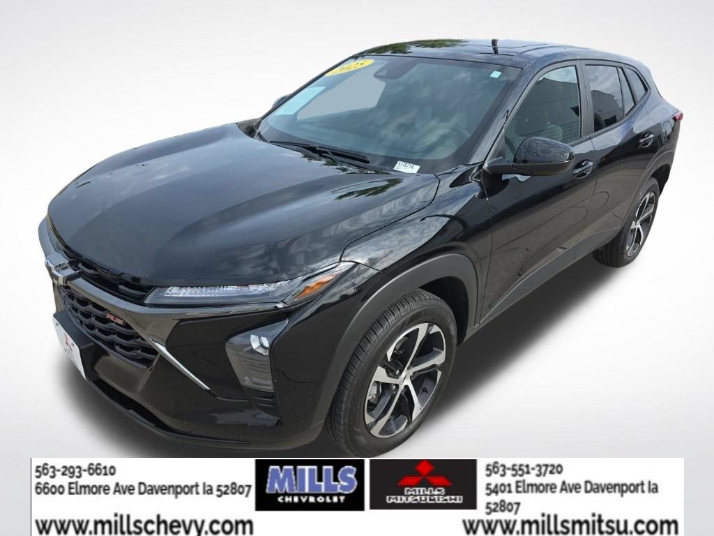 Used 2025 Chevrolet Trax RS w/ Sunroof Package