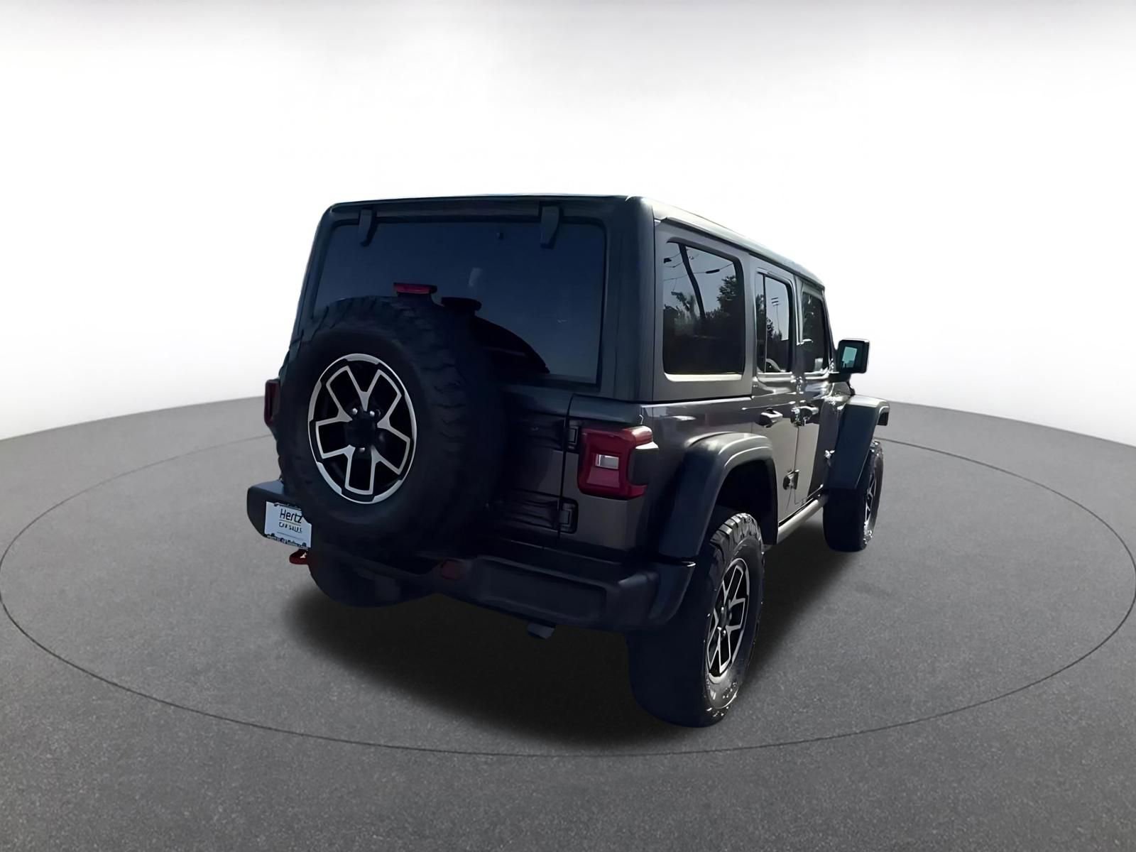 Used 2025 Jeep Wrangler Unlimited Rubicon image 12