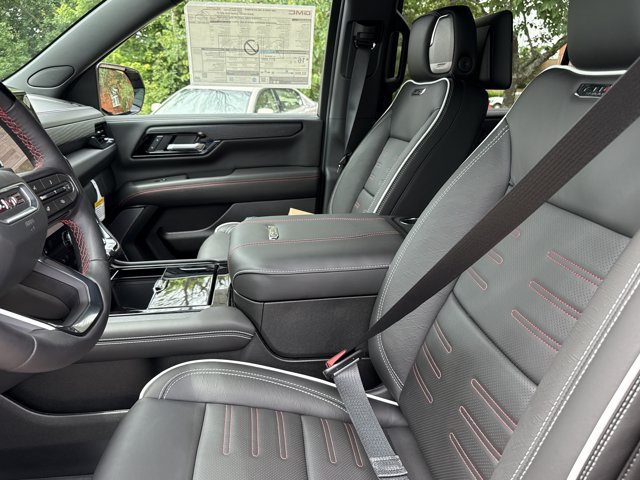New 2026 GMC Yukon XL AT4 Ultimate w/ LPO, Floor Liner Package AWD/4WD image 5