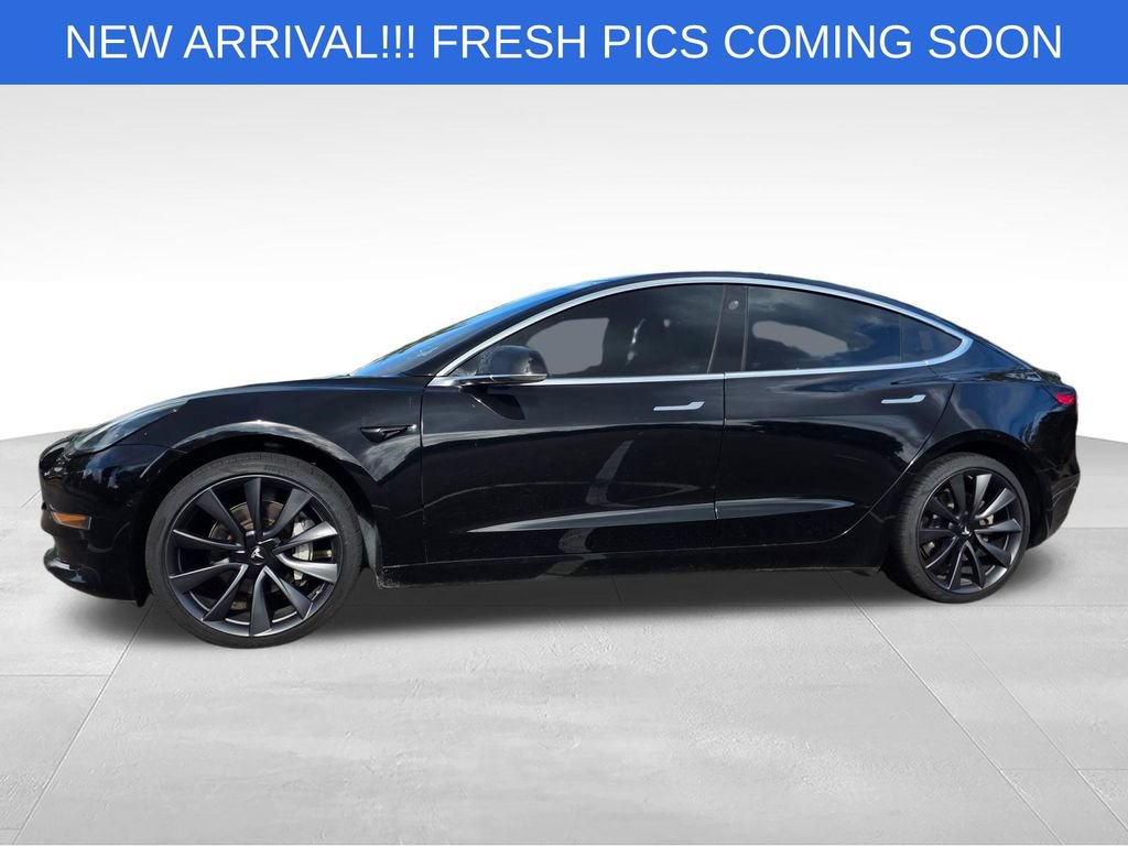 Used 2018 Tesla Model 3 Mid Range RWD image 3