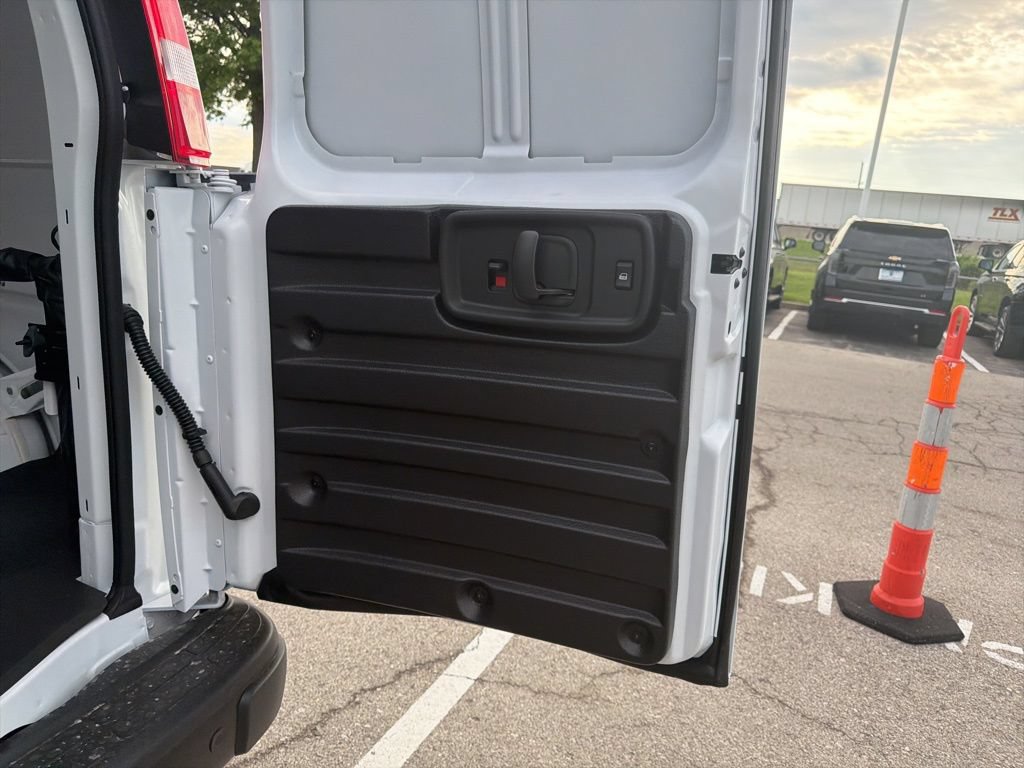 New 2026 Chevrolet Express 2500 w/ Driver Convenience Package RWD image 12