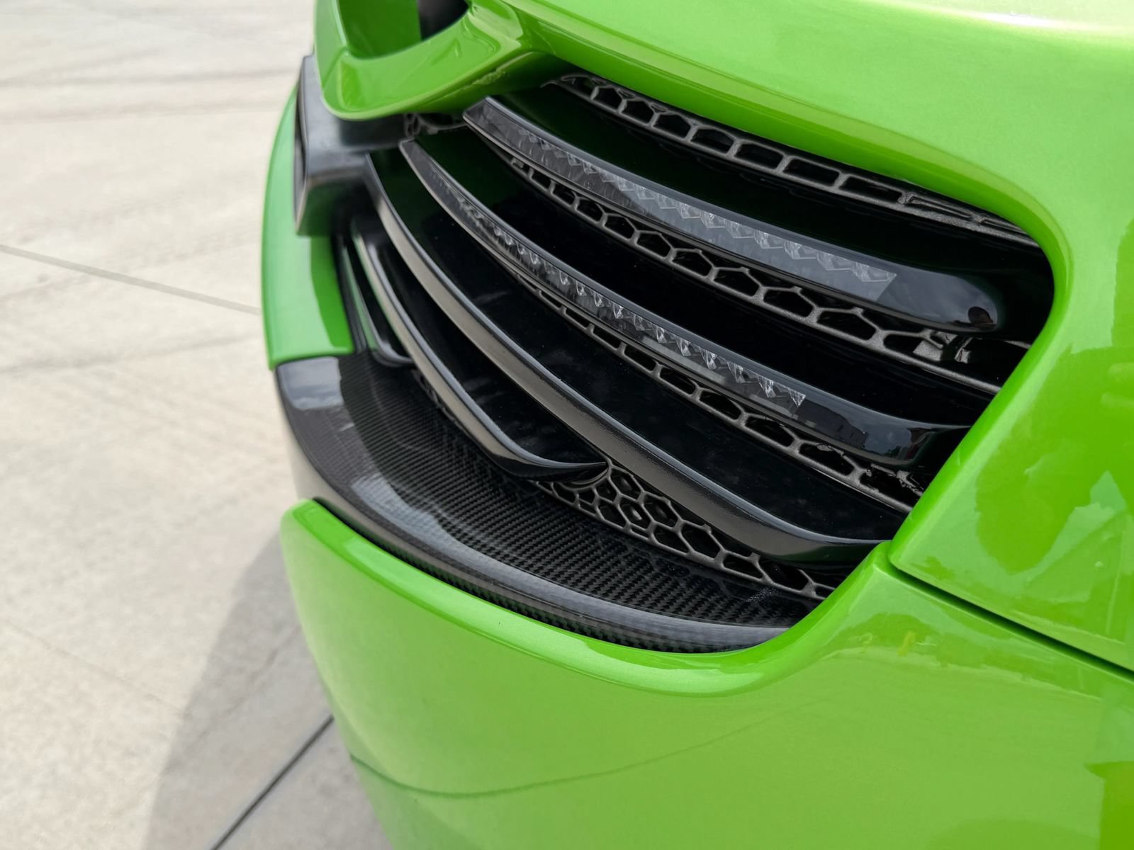 Used 2015 McLaren 650S Spider RWD image 17
