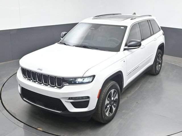 Used 2022 Jeep Grand Cherokee Limited 4xe w/ Luxury Tech Group II AWD/4WD image 15