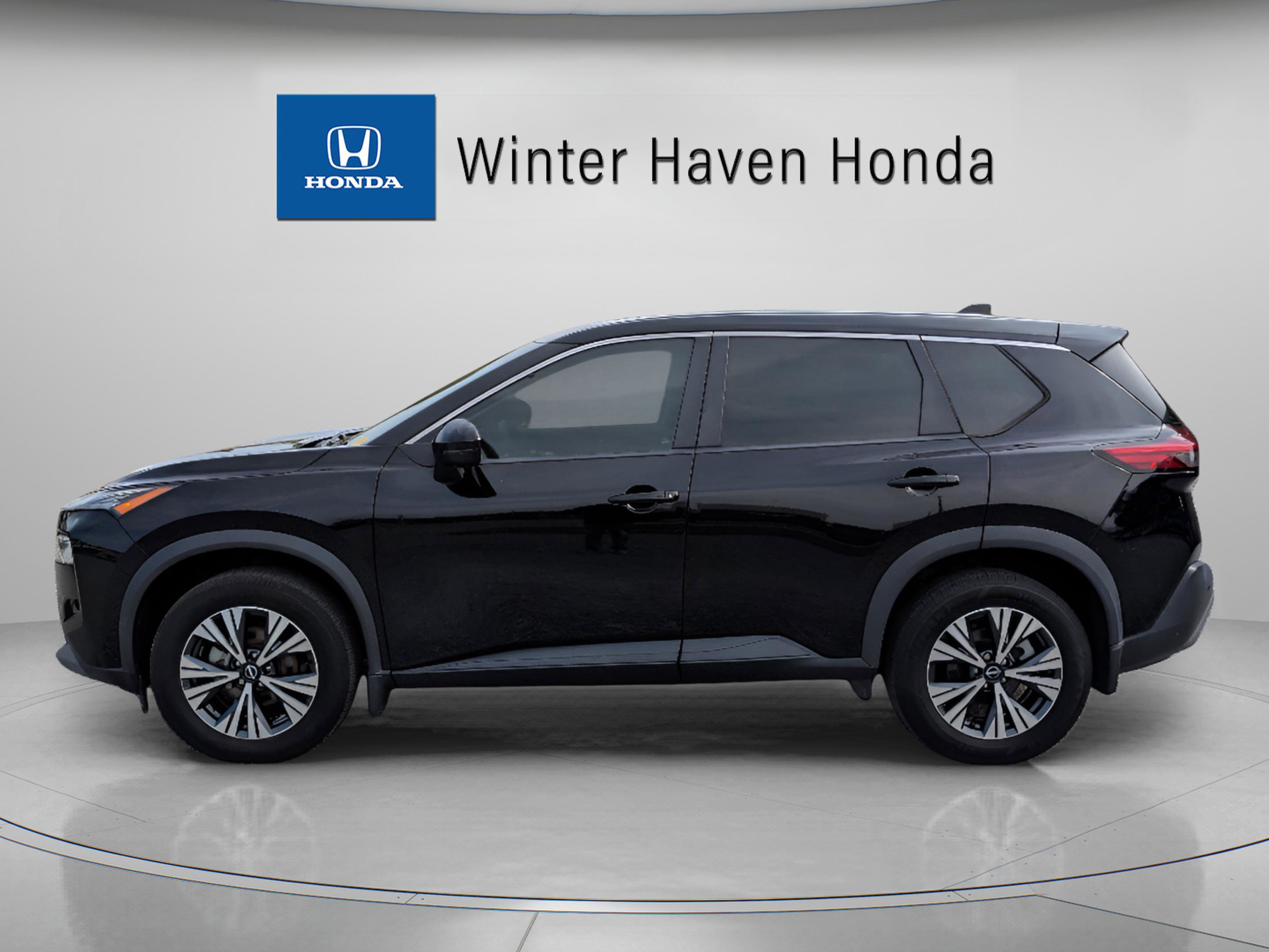 Used 2022 Nissan Rogue SV FWD image 5