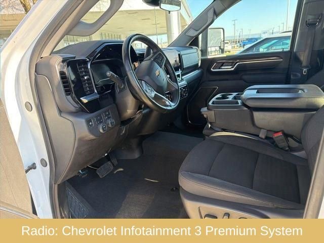 Used 2025 Chevrolet Silverado 2500 LT AWD/4WD image 14