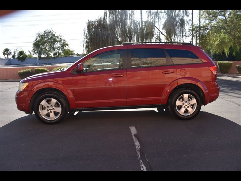 Used 2010 Dodge Journey SXT w/ Rear Seat Video Group FWD image 4