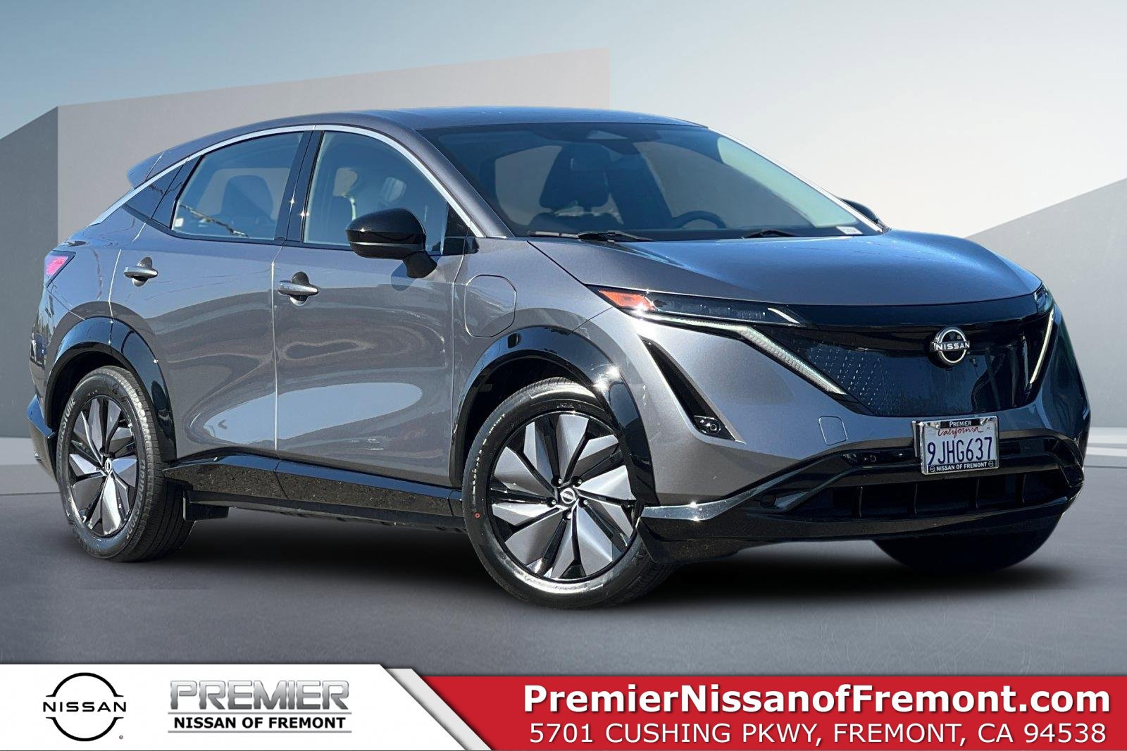 Certified 2023 Nissan Ariya FWD image 1