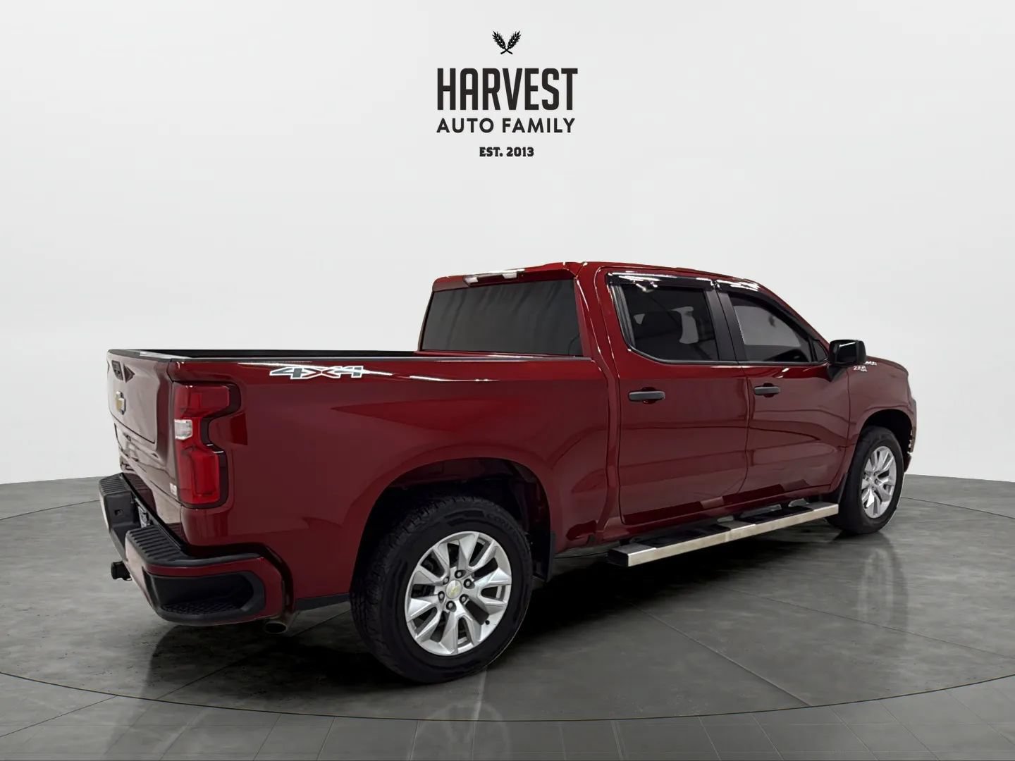Used 2022 Chevrolet Silverado 1500 Custom w/ Safety Confidence Package AWD/4WD image 7