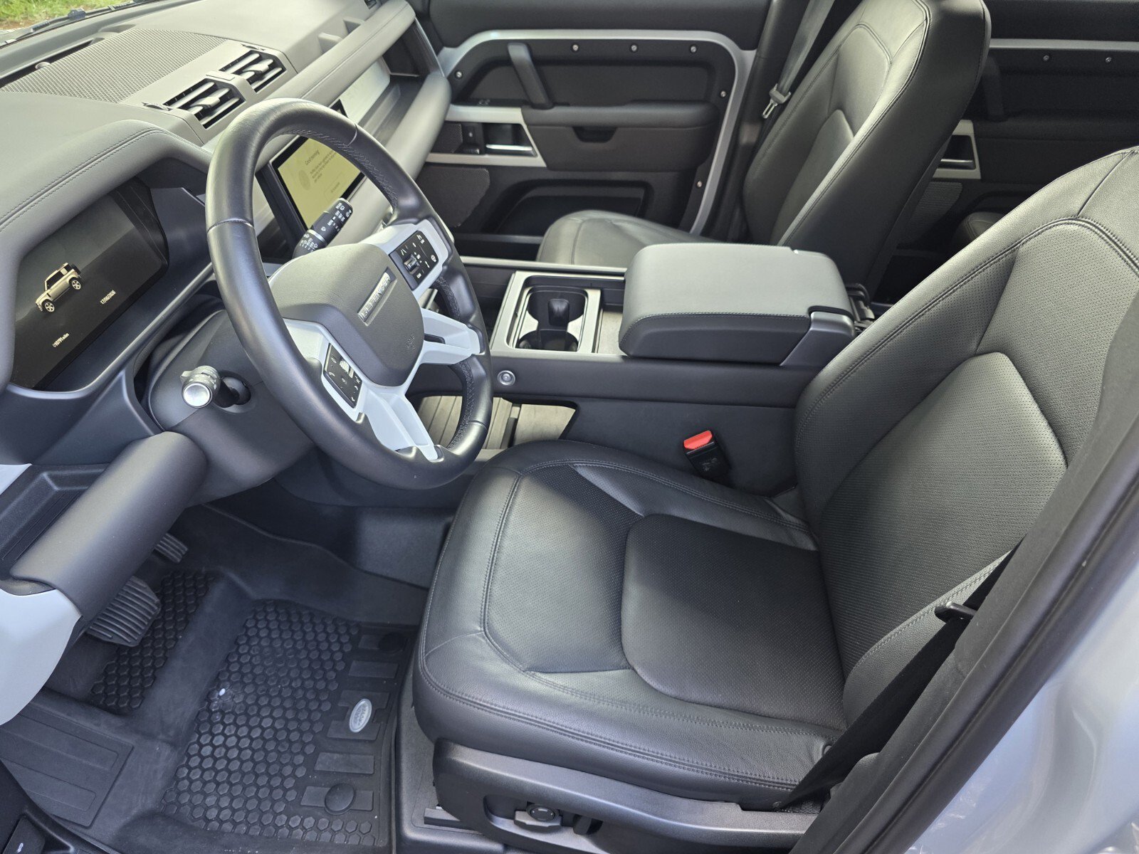 Certified 2024 Land Rover Defender 110 SE AWD/4WD image 10