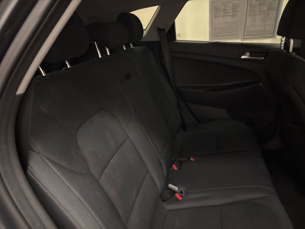 Used 2020 Hyundai Tucson SE image 19