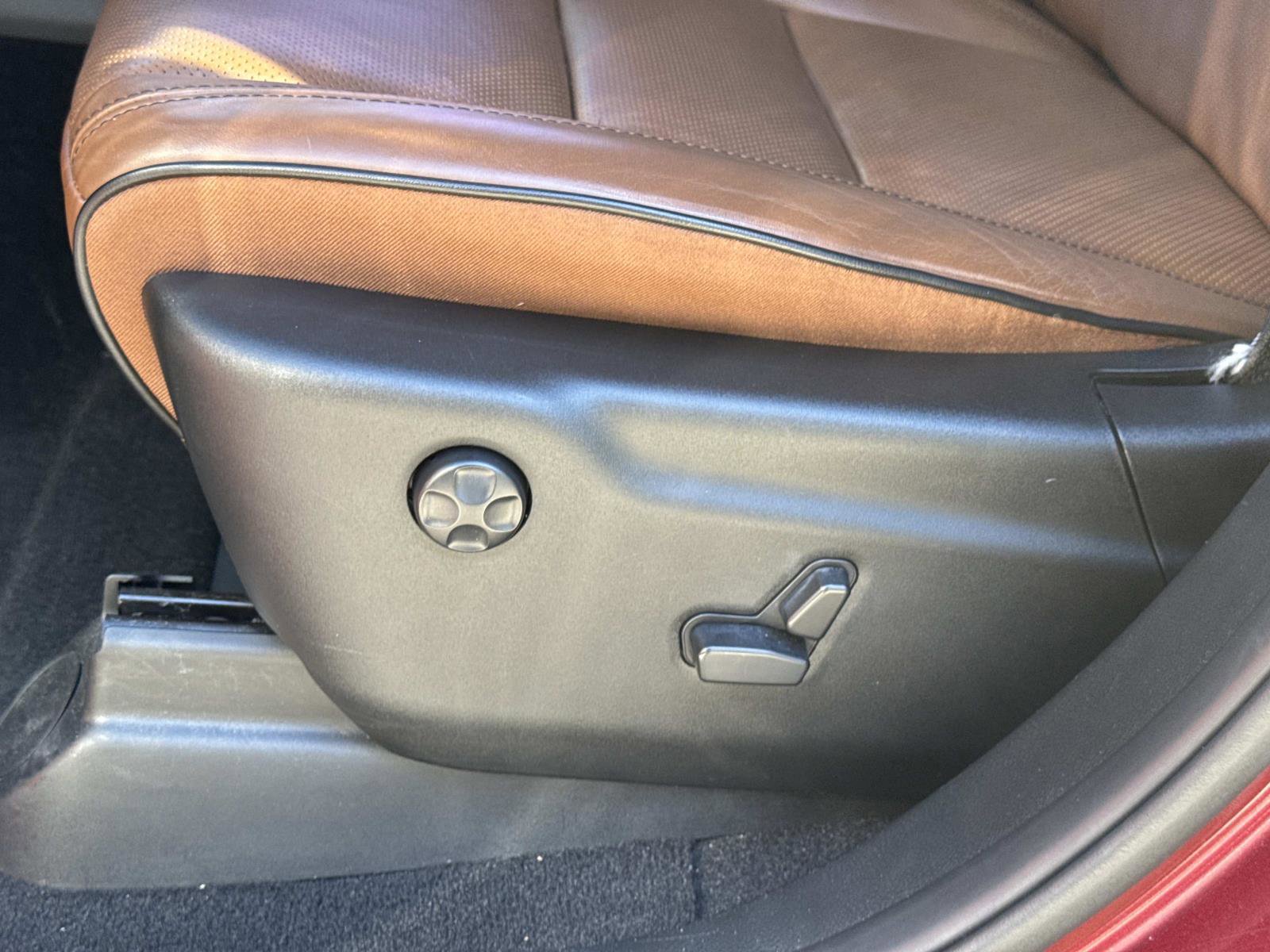 Used 2021 Jeep Grand Cherokee Overland w/ Trailer Tow Group IV image 21