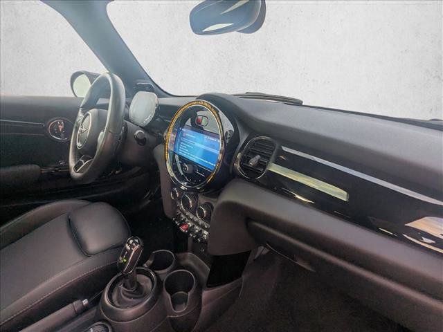 Used 2022 MINI Cooper S w/ Premium Package image 17