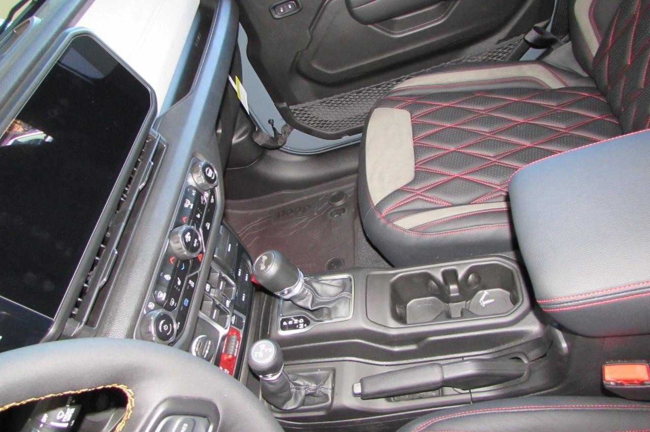 New 2024 Jeep Wrangler Unlimited AWD/4WD image 24