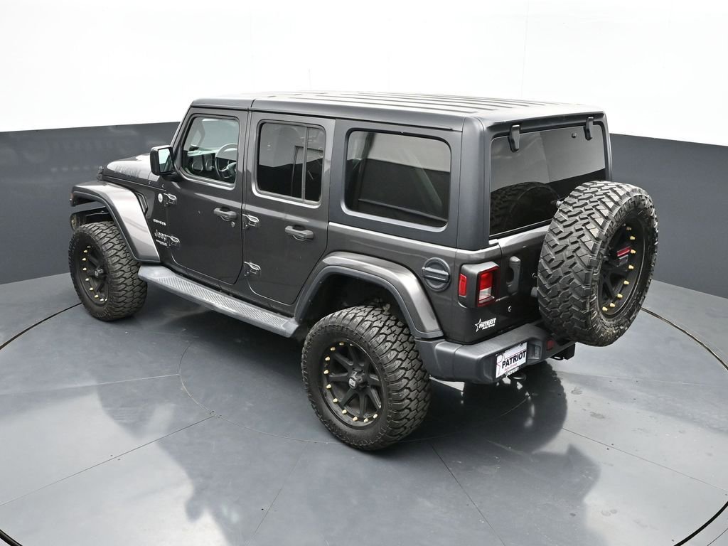 Used 2018 Jeep Wrangler Unlimited Sahara AWD/4WD image 37