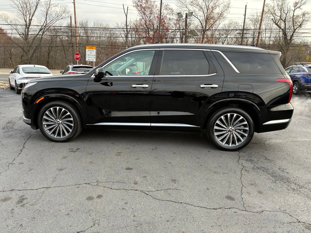 Used 2023 Hyundai Palisade Calligraphy w/ Cargo Package image 4