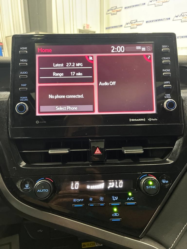 Used 2024 Toyota Camry SE w/ Cold Weather Package FWD image 23