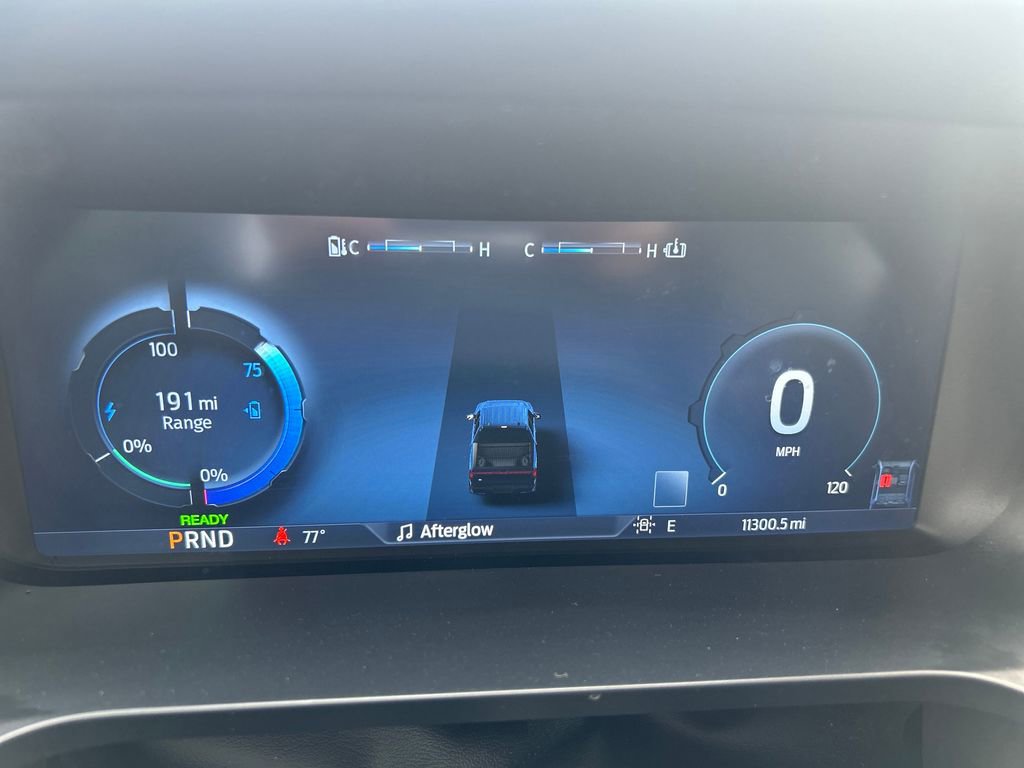 Used 2025 Ford F150 Lightning Platinum image 17