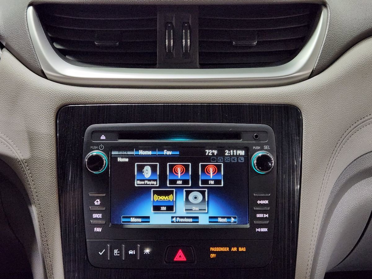 Used 2017 Chevrolet Traverse LT image 35