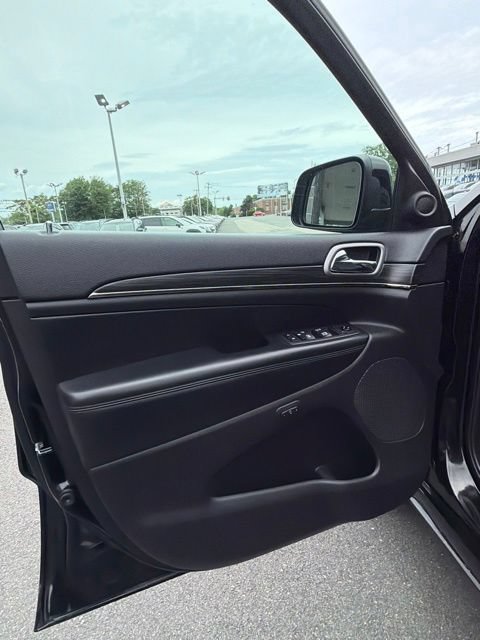 Used 2020 Jeep Grand Cherokee Limited X AWD/4WD image 8