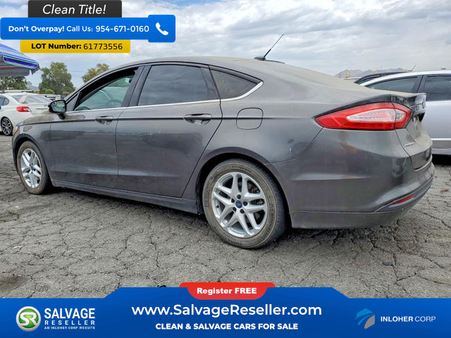 Used 2016 Ford Fusion SE FWD image 3